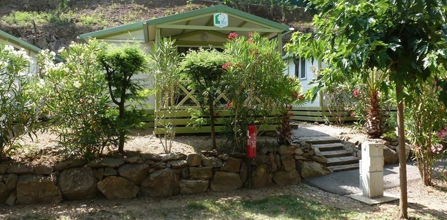 Affitto di gitotel e chalet Auribeau-sur-Siagne